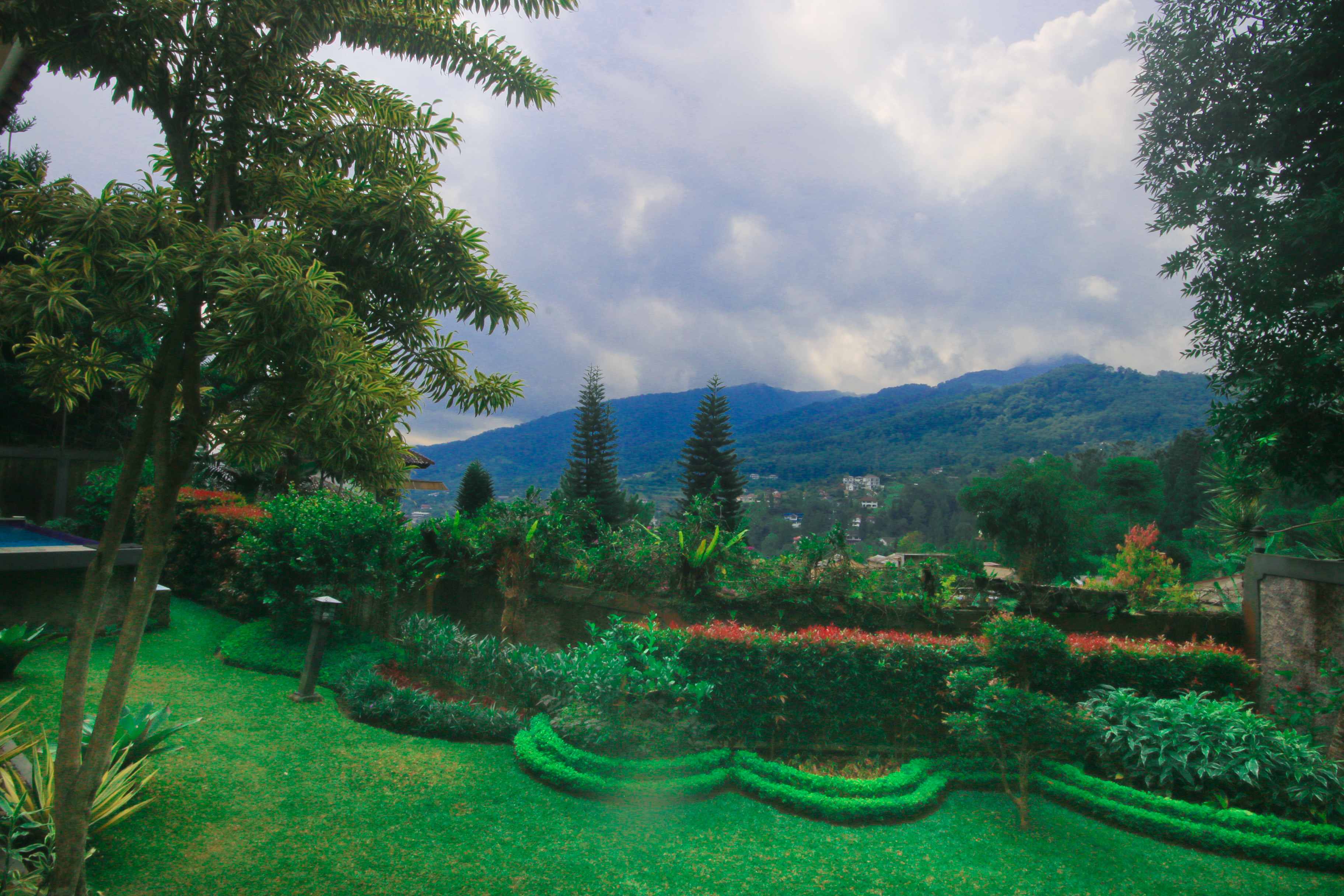 villa di puncak untuk keluarga