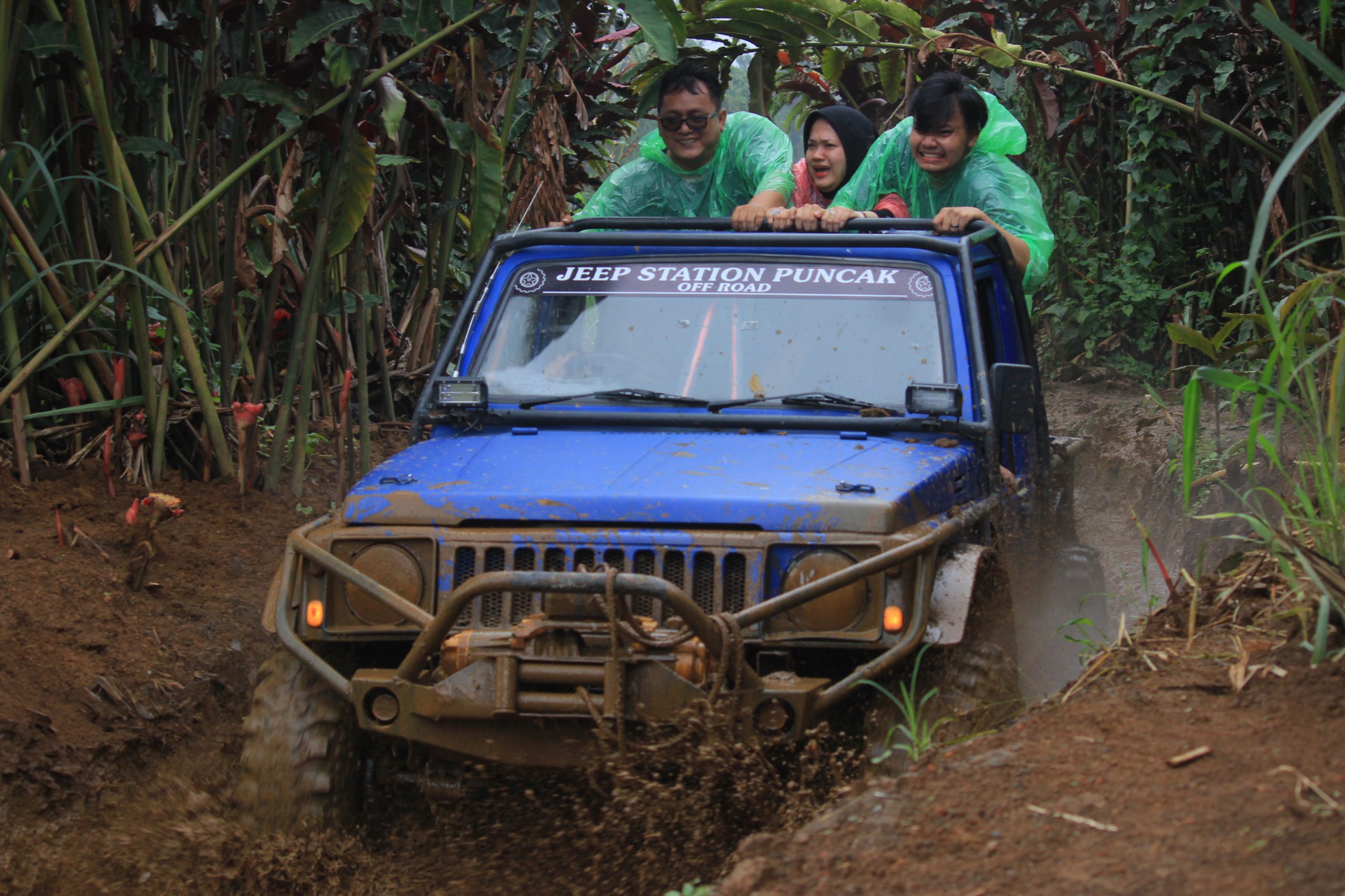 Menyusuri Perbukitan Track Puncak Offroad Puncak Bogor Fun Games Bogor Track Lumpur