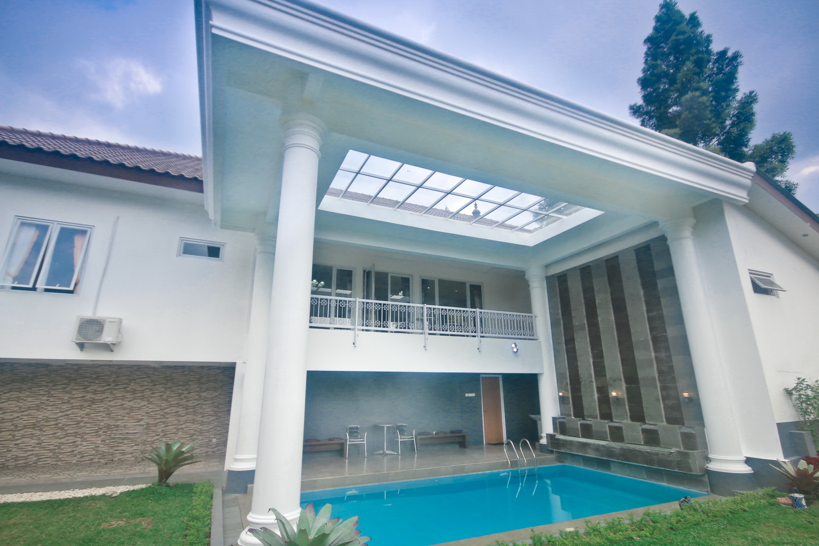 dlima panca 3
villa di puncak bogor