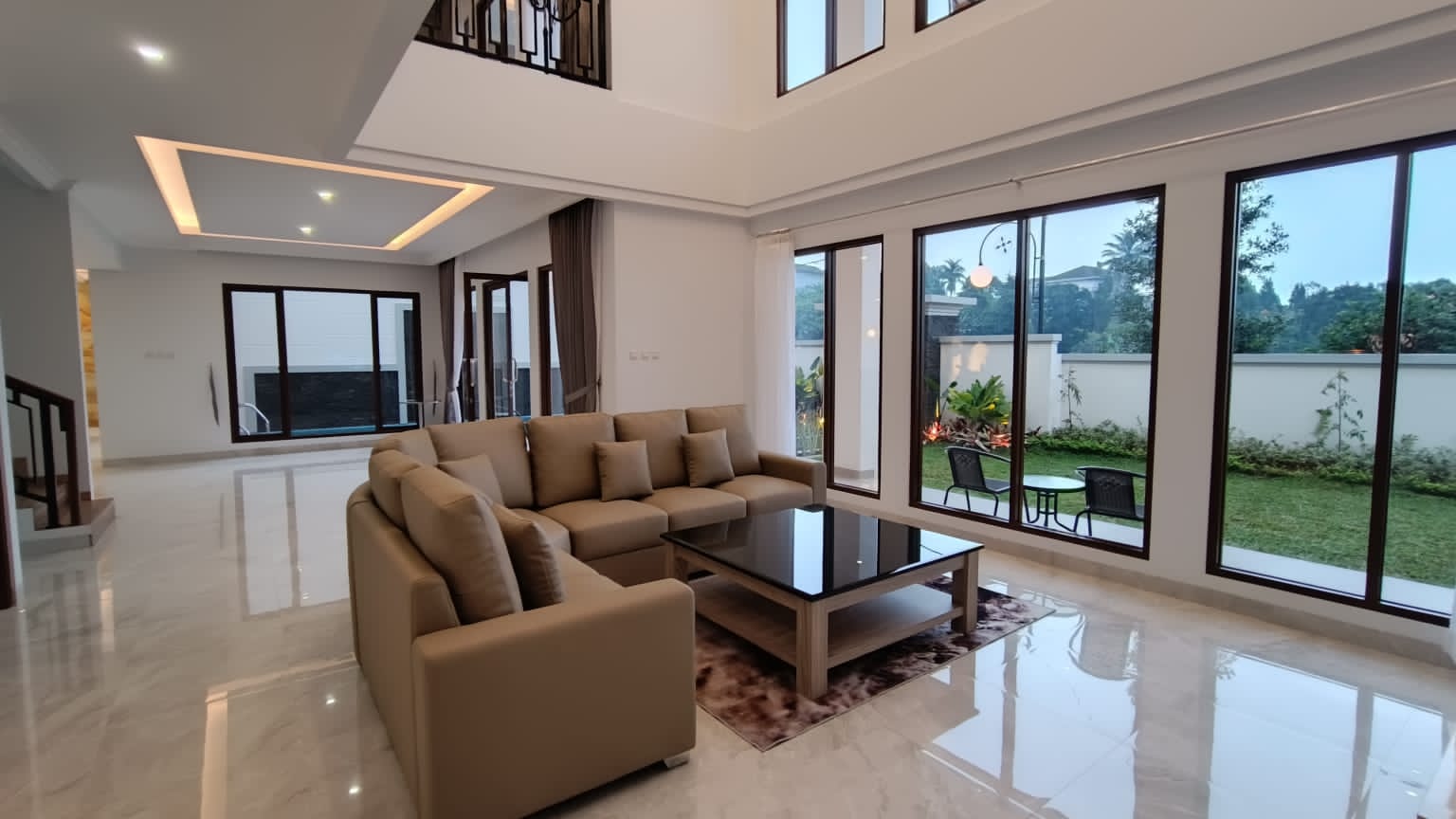 villa dlima grand melati