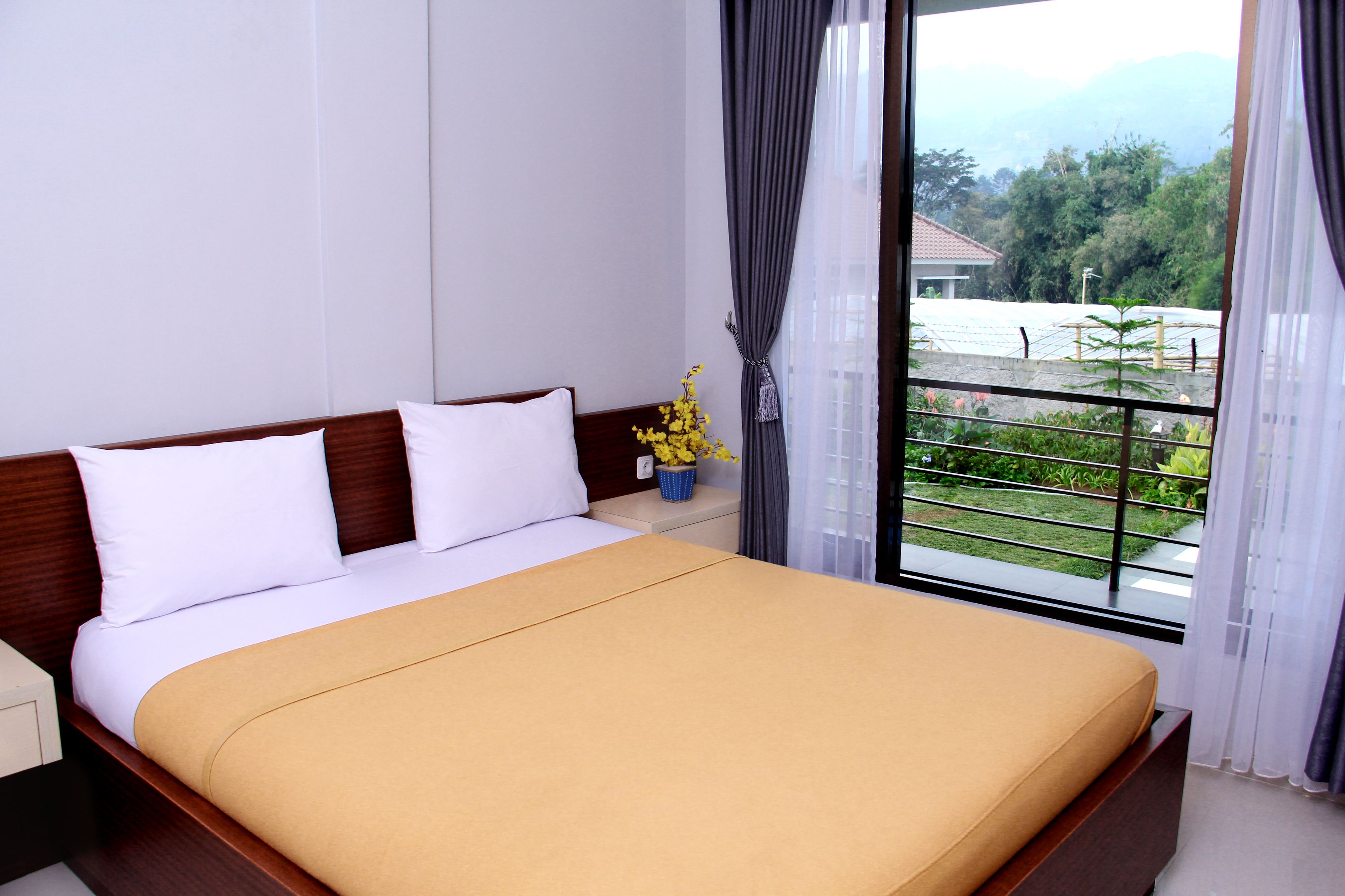 info penginapan di cisarua puncak bogor